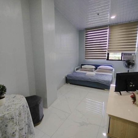 Quirino Hub Hotel Room With Netflix Davao Exterior photo